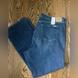 NWT Levi’s Denizen mid rise boot cut plus jeans 26 plus size